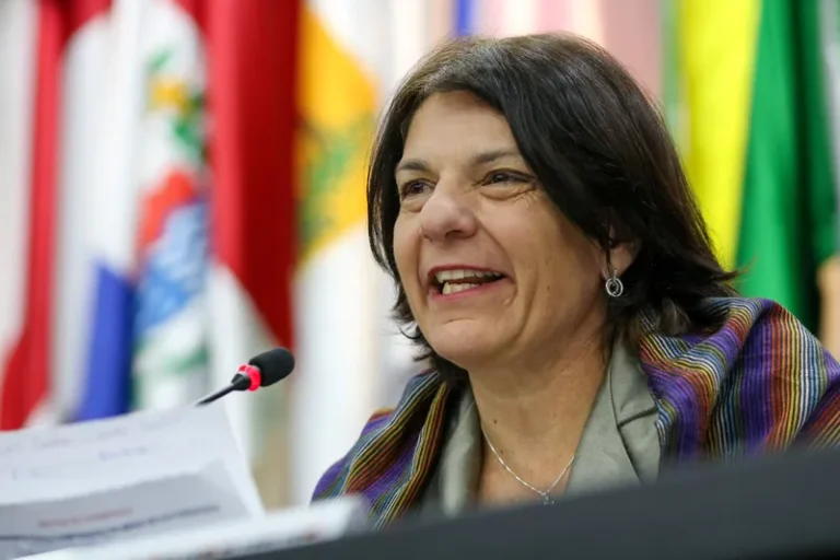 'Mídia não compreendeu potencial das Paralimpíadas', diz secretária da Pessoa com Deficiência