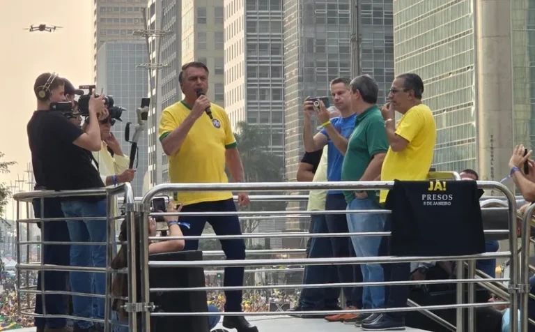 Em depoimento, Tarcísio nega ter tido conhecimento sobre intenção golpista de Bolsonaro