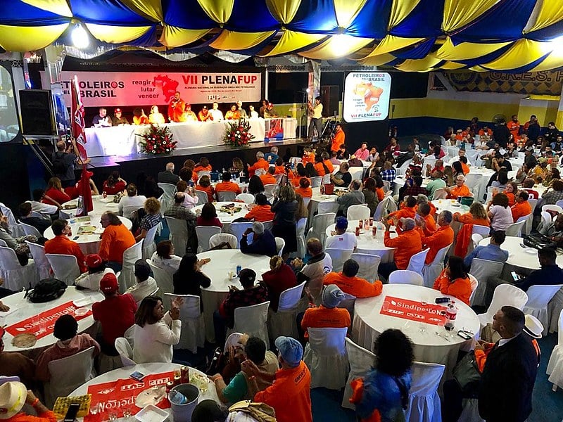 A abertura do evento foi feita na noite da última quarta-feira (1) na quadra da Escola de Samba Paraíso da Tuiuti