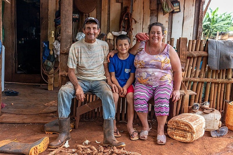 Após cerca de 20 anos de trabalho e desenvolvimento, as 212 famílias que vivem nas comunidades estão sob risco iminente de despejo
