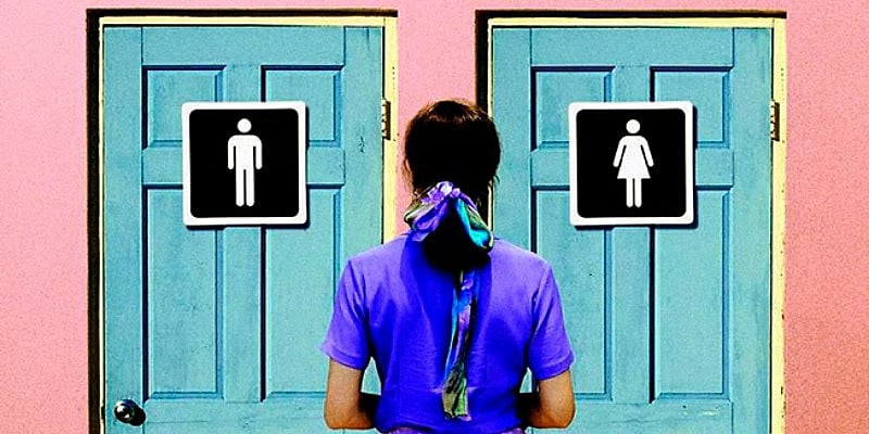 PUC inaugurou um banheiro unissex em uma unidade em São Paulo com o intuito de atender ao público trans.