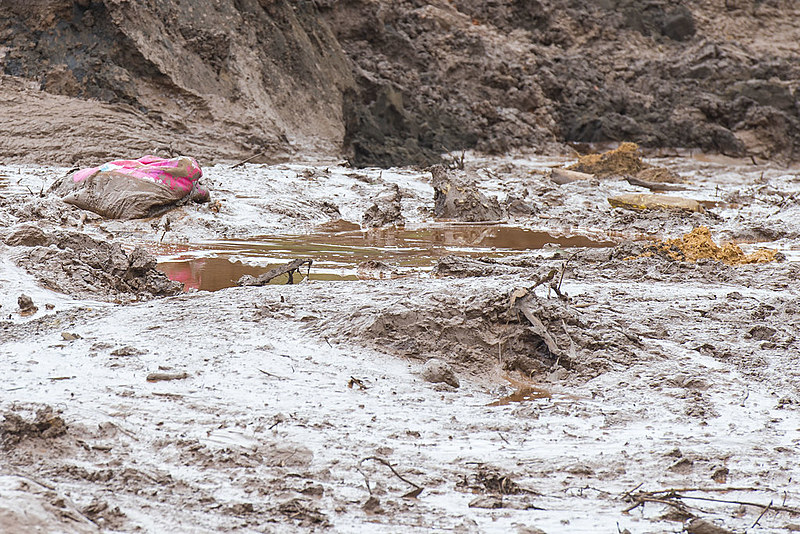 O rompimento da barragem não se pode atribuir a natureza. A responsabilidade por essa tragédia é da empresa Vale