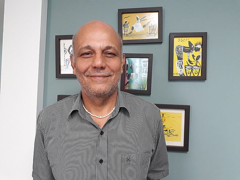 "Um salvador sempre se aporta nas situações de desespero, reais ou forjadas", analisa professor