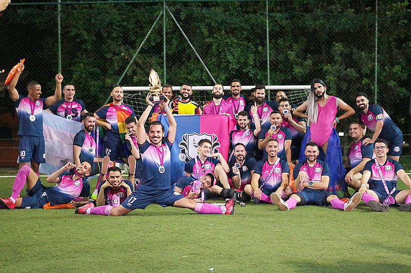 Campeonato é exclusivo para times de futebol formados por gays, travestis e transsexuais