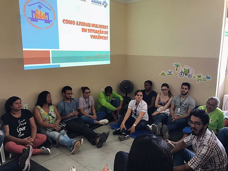 Disseminar informações para a comunidade sobre violência contra a mulher é a proposta da iniciativa