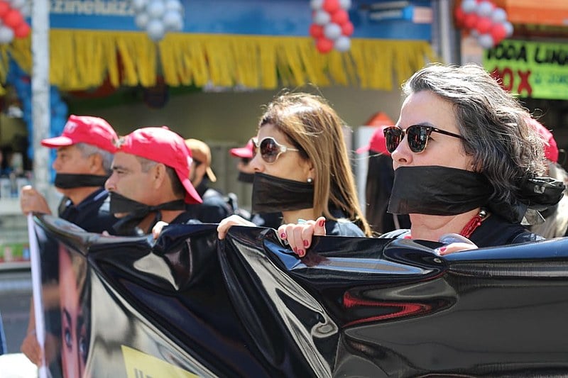 O ato também lembrou o massacre dos professores em 29 de abril de 2015 promovido por Beto Richa