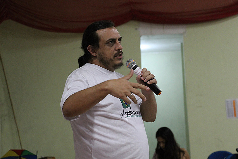 "Nosso principal desafio tanto nacionalmente quanto aqui no estado é ampliar a presença da Frente Brasil Popular"