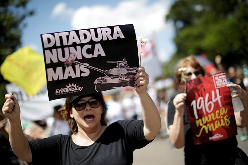 manifestação ditadura nunca mais