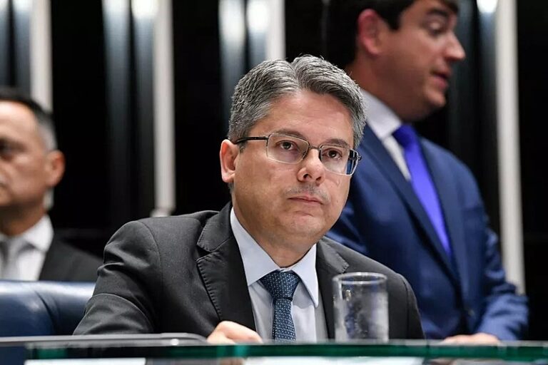 Alessandro Vieira será relator da PEC da Blindagem no Senado