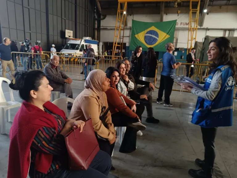 Diplomata sobre volta de brasileiros do Líbano: 'Dos momentos mais emocionantes da carreira'