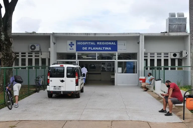 Ministério Público ajuíza ação contra governo do DF por déficit de profissionais da saúde