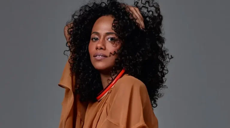 Naruna Costa: teatro negro vive momento 'fértil' e consegue retratar 'esperançar' da população 