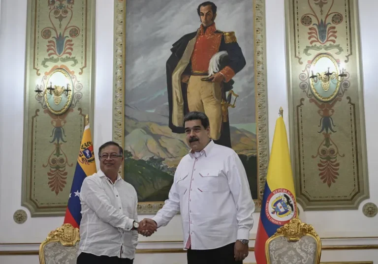 Venezuela e Colômbia aquecem economia dois anos após retomarem relações