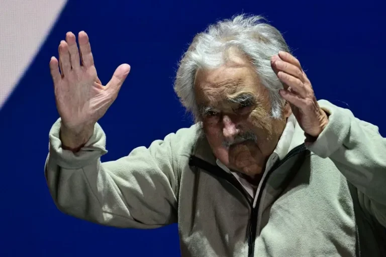 'Quando meus braços se forem, haverá milhares de braços na luta', diz Pepe Mujica