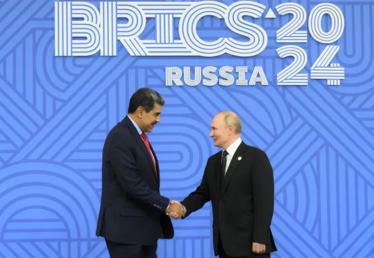 Agressão dos EUA à Venezuela: a posição da Rússia entre o firme apoio estratégico e restrições