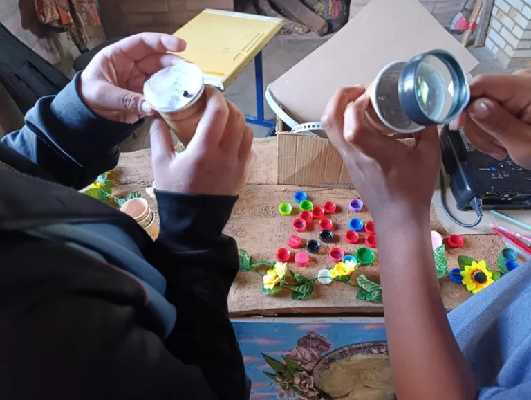 Associação Cantalomba promove oficinas de arte para conscientização ambiental