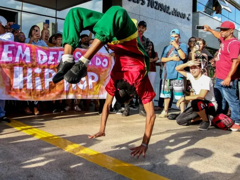 Novembro: um mês de luta e celebração do Hip Hop
