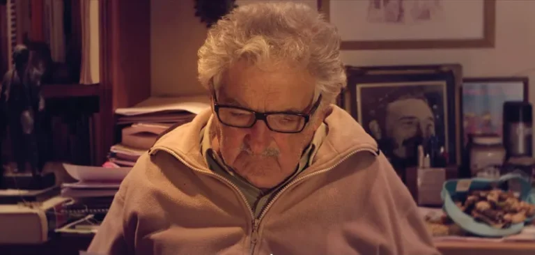 'Pepe' Mujica se recupera após cirurgia de câncer de esôfago
