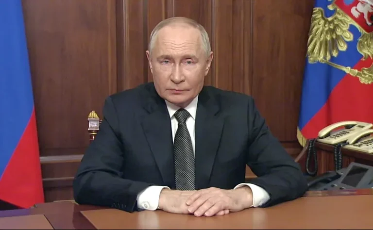 Putin anuncia cessar-fogo de 3 dias para o Dia da Vitória