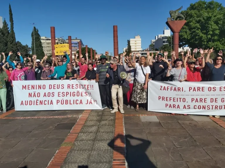 Comunidades do Praia de Belas e do Menino Deus vão às ruas protestar contra megaprojeto