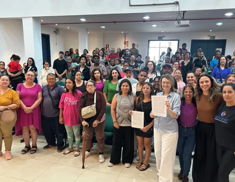 Formação de Agentes debate moradia digna e economia solidária em Pelotas (RS)