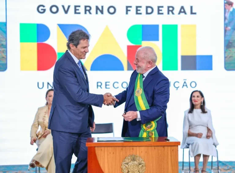 7 pontos porque Lula acerta em isentar imposto de quem ganha até 5 mil