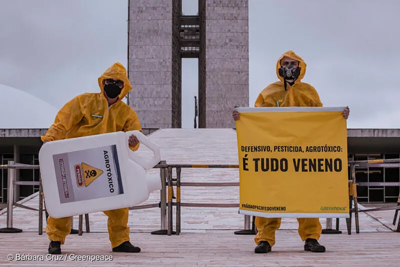 Com isso, o país segue sendo o maior consumidor de agrotóxicos do mundo.
