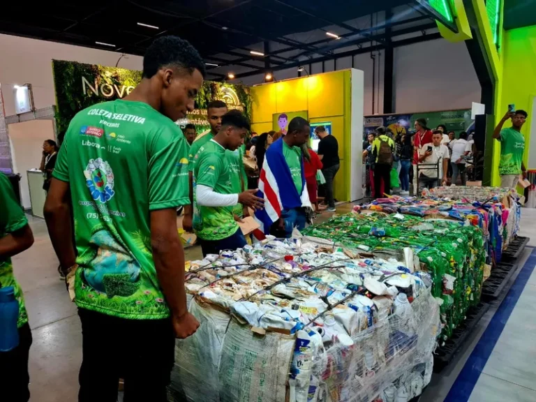 Catadores apresentam demandas para cadeia de reciclagem durante a ExpoCatadores