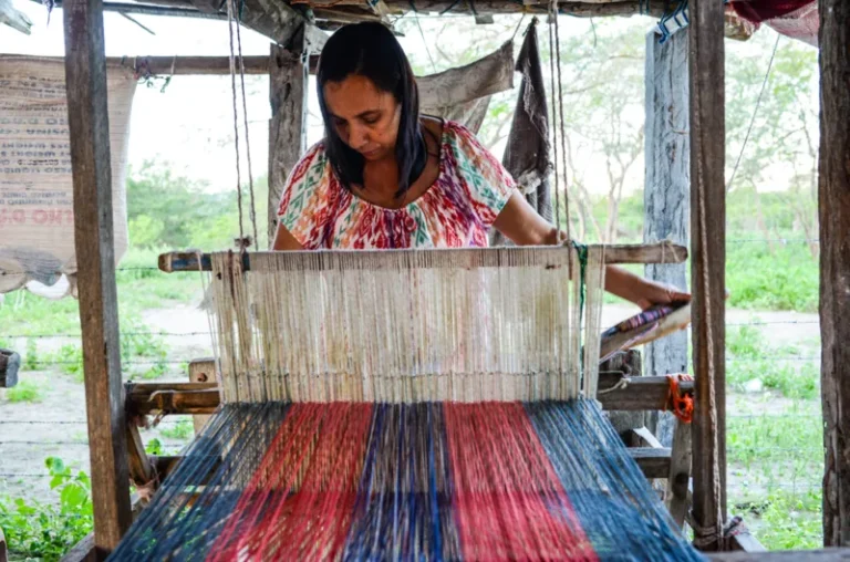 Feira em Olinda propõe valorização do artesanato têxtil de Pernambuco