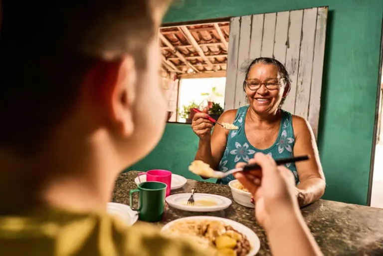 Comer é um ato político, inclusive, nas tradicionais ceias de Natal e Ano Novo