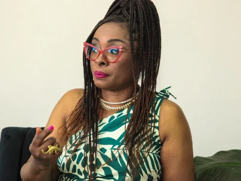 ‘Falamos do Brasil de um lugar que não é o do privilégio’, diz escritora Eliane Marques