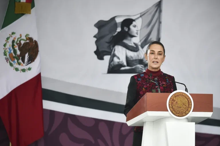 Enquanto Trump ameaça impor tarifas, México entra com ação contra EUA por venda de armas