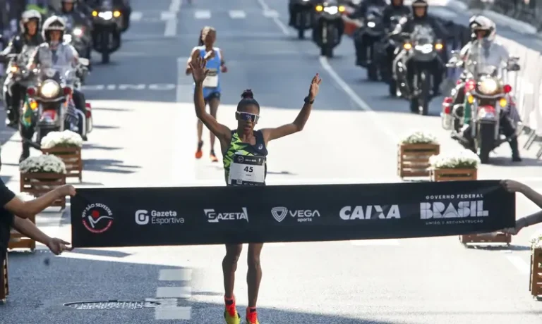 Brasil conquista pódio feminino e Quênia domina no masculino na São Silvestre