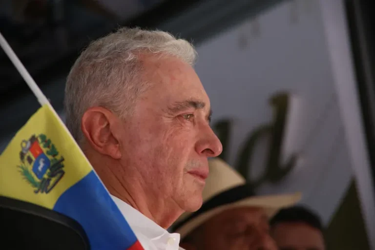 ALBA reprehends former Colombian president's call for military intervention in Venezuela