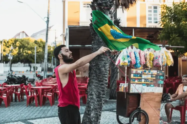 Quero combater o bolsonarismo fascista, a extrema direita e o conservadorismo, o que fazer?