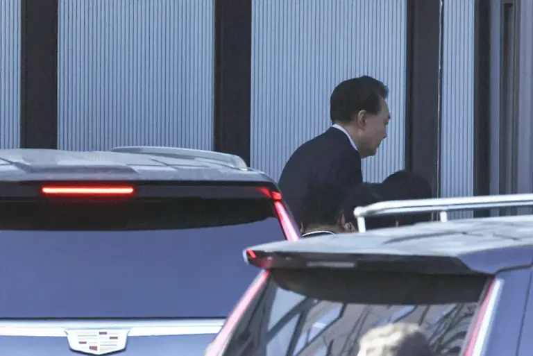 Presidente afastado da Coreia do Sul se recusa novamente a depor após prisão