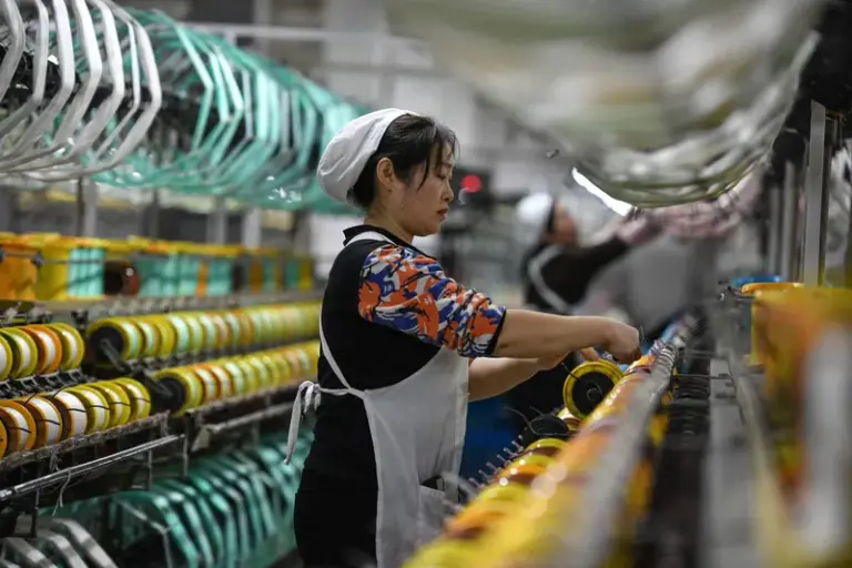 China atinge meta anual de crescimento de 5% em 2024