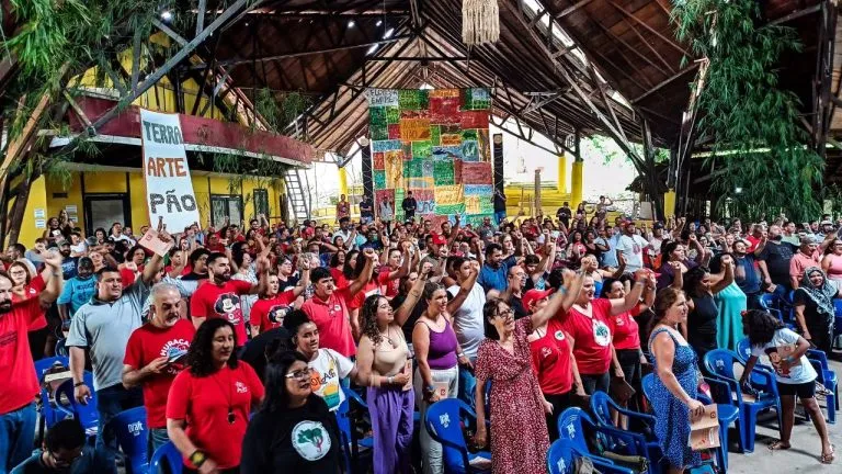 No aniversário de 41 anos, MST quer aumentar ocupações e ver reforma agrária no governo Lula