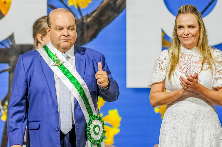 Projeto de saúde do governo Ibaneis-Celina é precarizar para privatizar