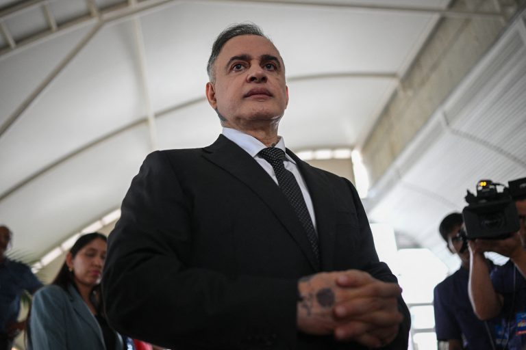 Após dizer que Lula foi ‘cooptado pela CIA’, procurador-geral da Venezuela diz querer relação melhor com Brasil em 2025 