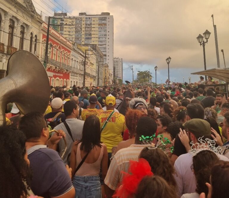 A Catarse do Carnaval: ruas e pessoas protagonistas do espaço urbano