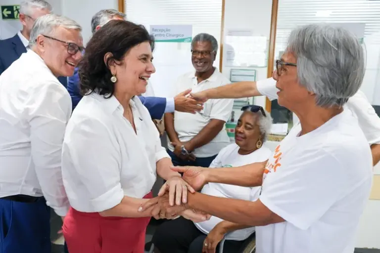 Ministra da Saúde visita o Rio Grande do Sul e anuncia investimentos no setor