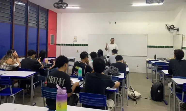 Estudantes do campo e de cursinho popular são destaques na redação do Enem 2024