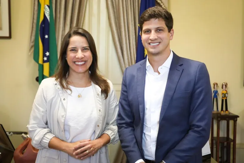 A governadora de Pernambuco, Raquel Lyra (PSDB), e o prefeito do Recife, João Campos (PSB), devem se enfrentar nas urnas em 2026