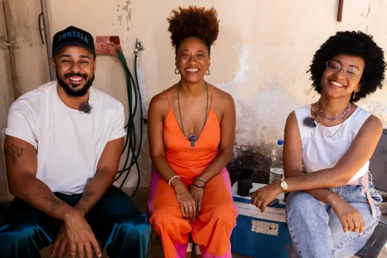 Jovens carnavalescos inspiram novas gerações nas escolas de samba do Rio