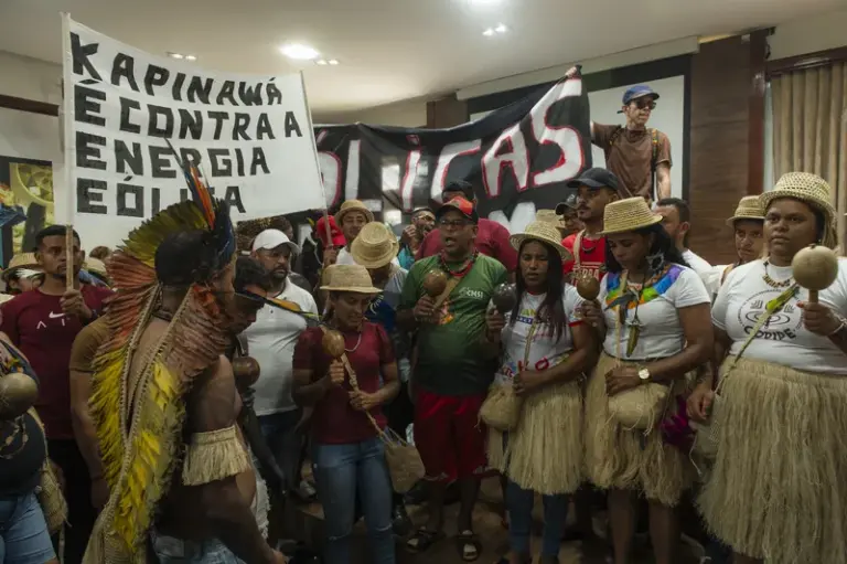 Agricultores e indígenas conseguem paralisar complexo eólico em Pernambuco