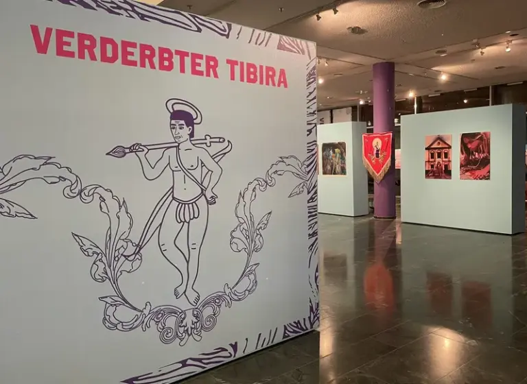 Exposição Degenerado Tibira celebra arte queer na embaixada brasileira, em Berlim, na Alemanha