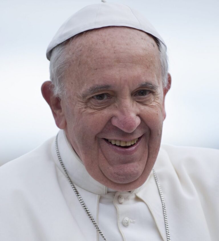 No hospital, Papa Francisco autoriza avanço de reforma na Igreja Católica 