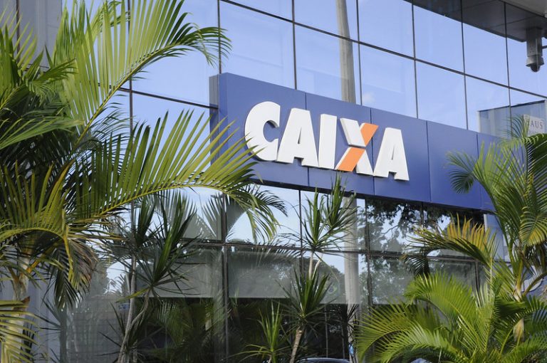 Funcionários da Caixa apontam crises de saúde mental e luta por direitos