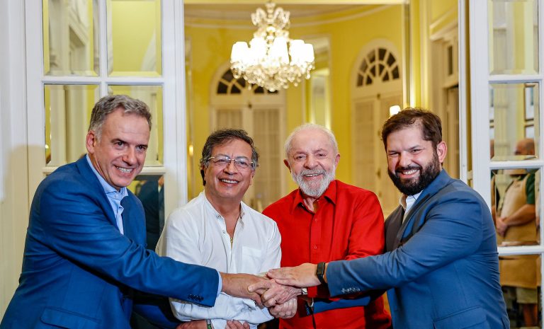 Defending democracy demands condemning authoritarian drifts, says Lula in Chile